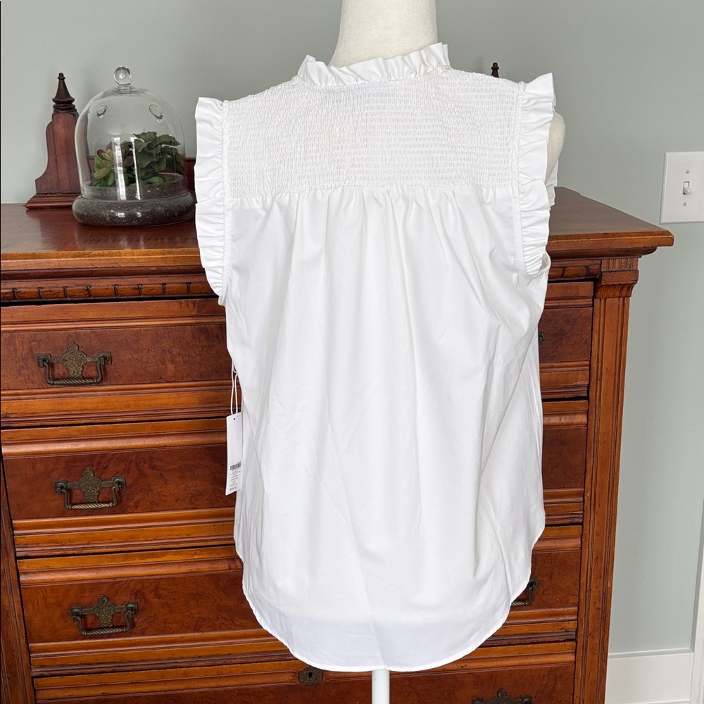 NWT Chico’s Zenergy UPF Neema Smocked Ruffle Sleeveless Top in Alabaster - Picture 4 of 10